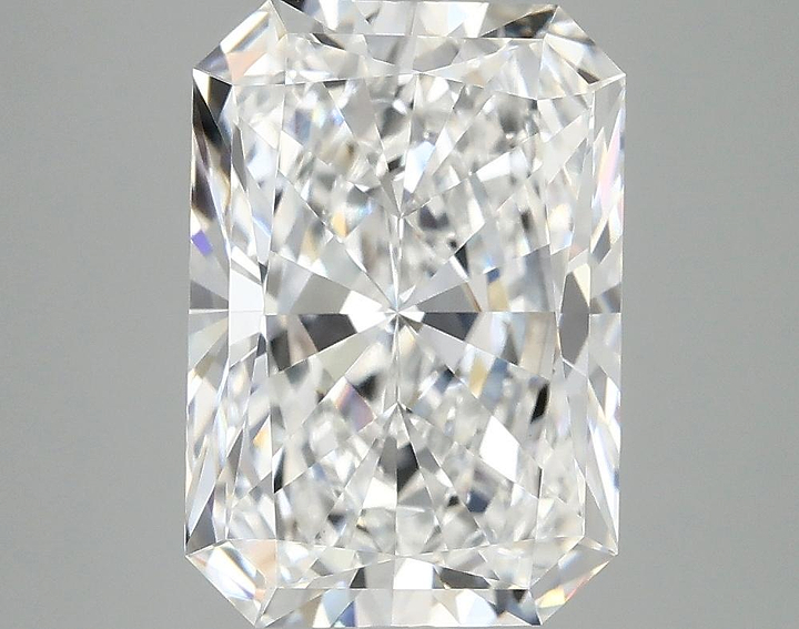 4.07 Carat Radiant Shaped Ideal Cut VVS2 IGI Certified Lab Grown Diamond