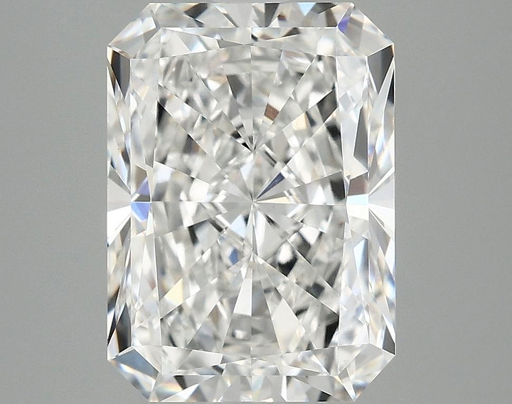 4.01 Carat Radiant Shaped Excellent Cut VVS2 IGI Certified Lab Grown Diamond