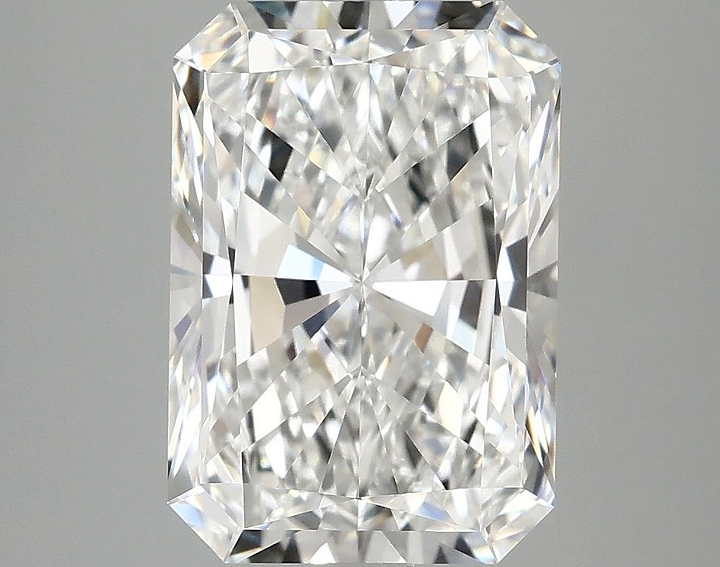 4.04 Carat Radiant Shaped Ideal Cut VVS2 IGI Certified Lab Grown Diamond