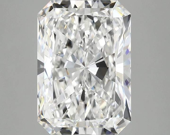 4.1 Carat Radiant Shaped Ideal Cut VVS2 IGI Certified Lab Grown Diamond