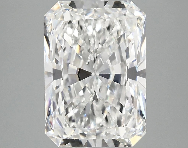 4.09 Carat Radiant Shaped Ideal Cut VVS2 IGI Certified Lab Grown Diamond