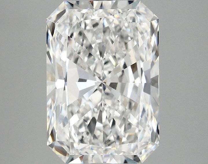 4.02 Carat Radiant Shaped Ideal Cut VVS2 IGI Certified Lab Grown Diamond