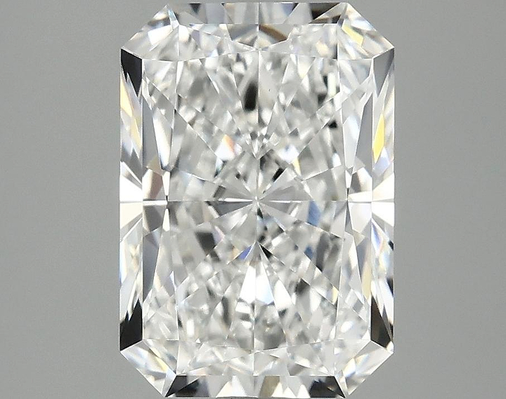 2.99 Carat Radiant Shaped Ideal Cut VVS2 IGI Certified Lab Grown Diamond