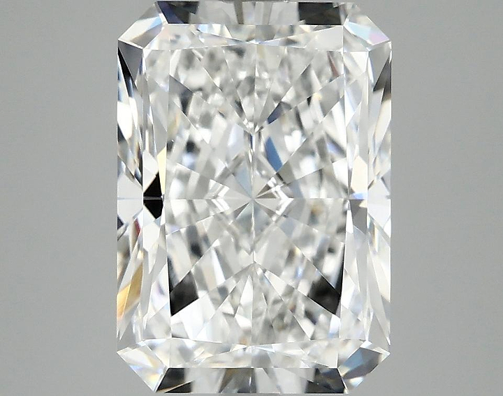 3.98 Carat Radiant Shaped Ideal Cut VVS2 IGI Certified Lab Grown Diamond