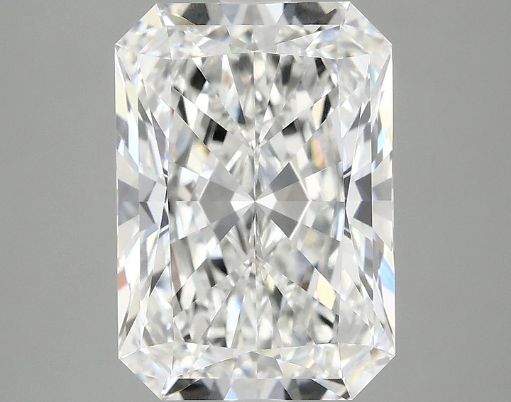 4.1 Carat Radiant Shaped Ideal Cut VVS2 IGI Certified Lab Grown Diamond
