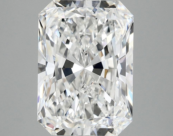 4.1 Carat Radiant Shaped Ideal Cut VVS2 IGI Certified Lab Grown Diamond