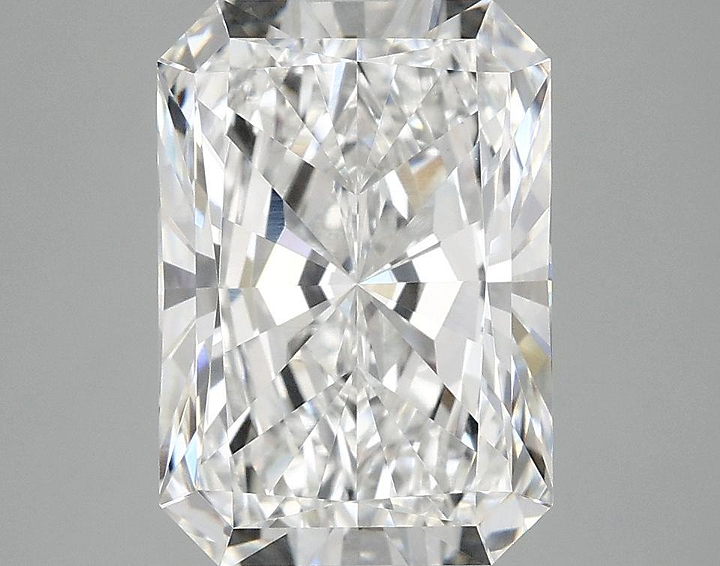 3.97 Carat Radiant Shaped Ideal Cut VVS2 IGI Certified Lab Grown Diamond