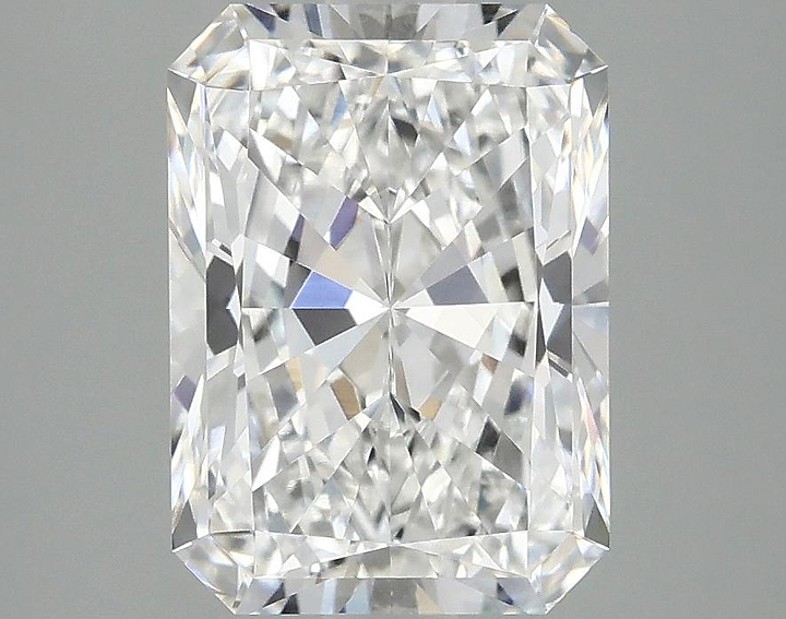 3.1 Carat Radiant Shaped Excellent Cut VVS2 IGI Certified Lab Grown Diamond