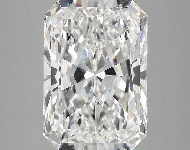 4.03 Carat Radiant Shaped Ideal Cut VVS2 IGI Certified Lab Grown Diamond