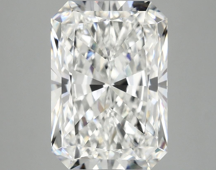 4.94 Carat Radiant Shaped Ideal Cut VVS2 IGI Certified Lab Grown Diamond