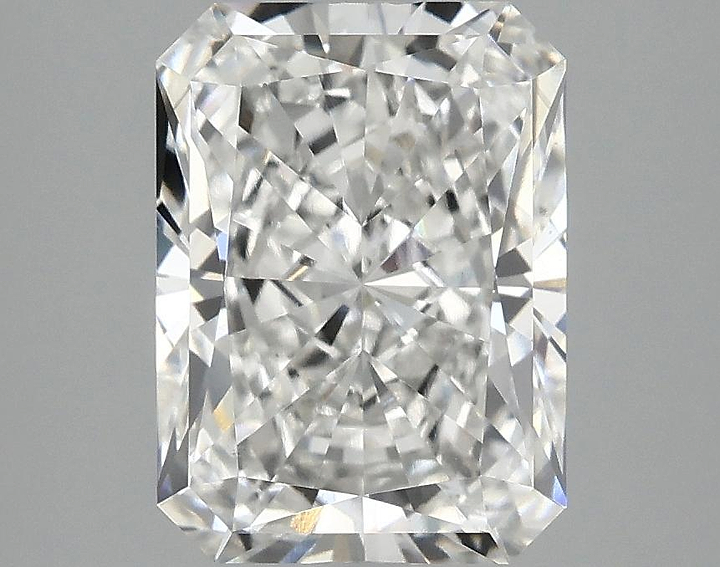 3.02 Carat Radiant Shaped Excellent Cut VS1 IGI Certified Lab Grown Diamond