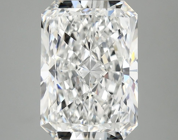 3.97 Carat Radiant Shaped Ideal Cut VVS2 IGI Certified Lab Grown Diamond