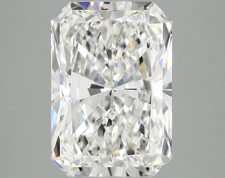 3.09 Carat Radiant Shaped Ideal Cut VVS2 IGI Certified Lab Grown Diamond