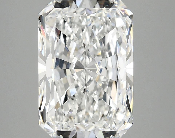 3.89 Carat Radiant Shaped Ideal Cut VVS2 IGI Certified Lab Grown Diamond