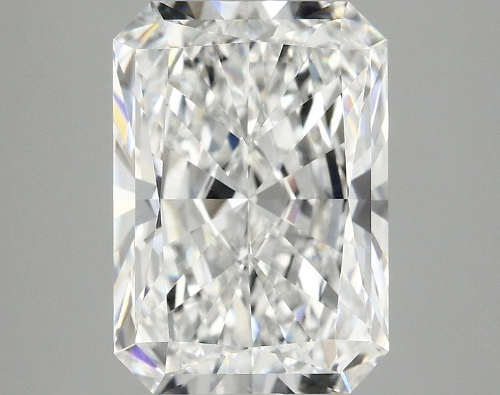 4.05 Carat Radiant Shaped Ideal Cut VVS2 IGI Certified Lab Grown Diamond