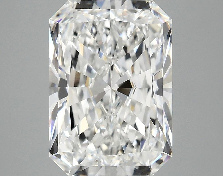 4.02 Carat Radiant Shaped Ideal Cut VVS2 IGI Certified Lab Grown Diamond