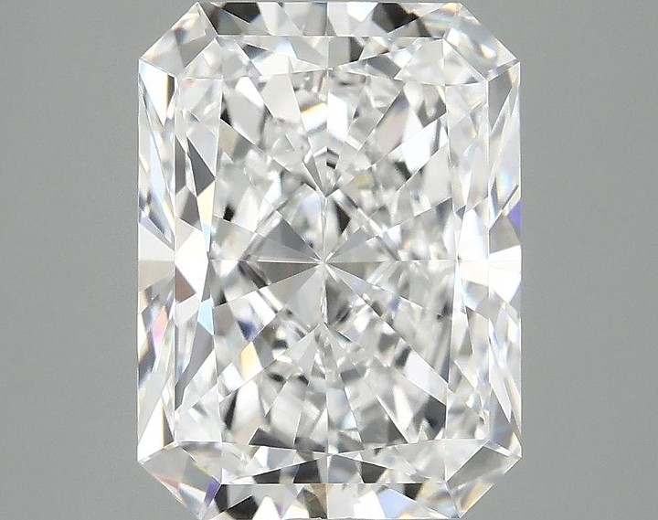 4.02 Carat Radiant Shaped Excellent Cut VVS2 IGI Certified Lab Grown Diamond