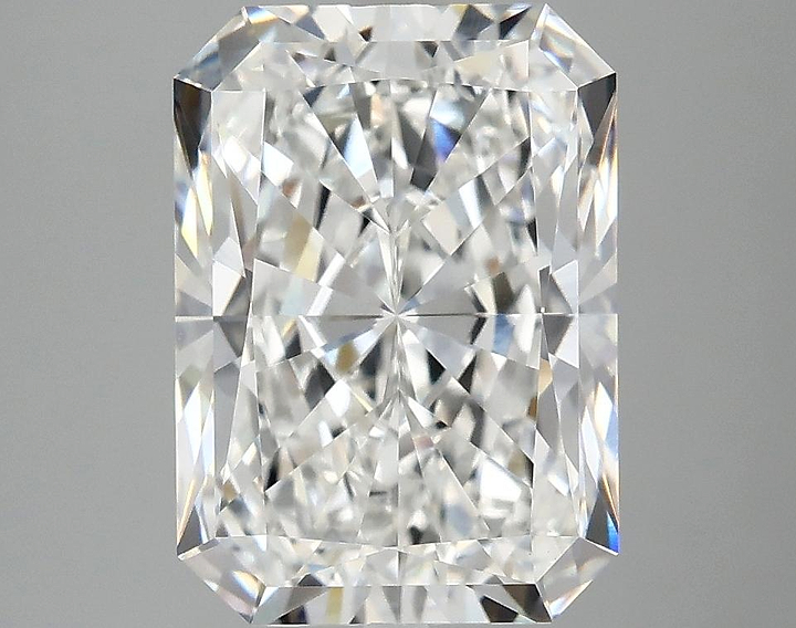 4.1 Carat Radiant Shaped Ideal Cut VVS2 IGI Certified Lab Grown Diamond