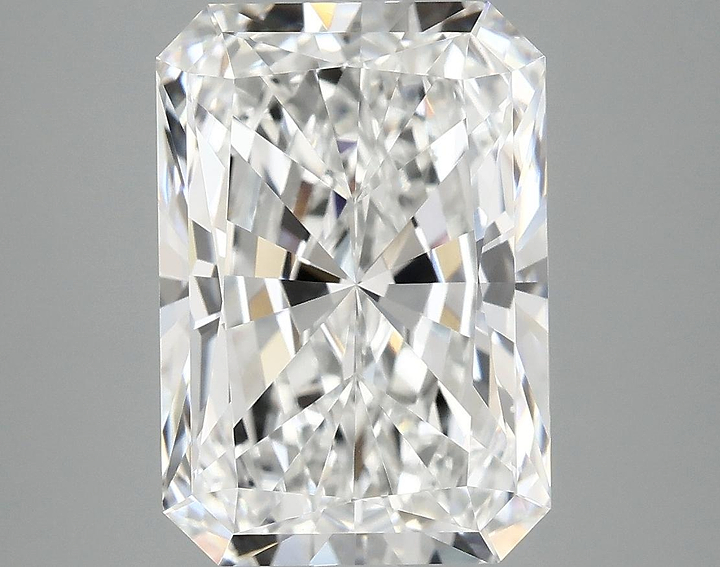 4.09 Carat Radiant Shaped Ideal Cut VS1 IGI Certified Lab Grown Diamond