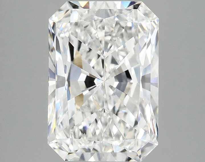 3.81 Carat Radiant Shaped Ideal Cut VS1 IGI Certified Lab Grown Diamond