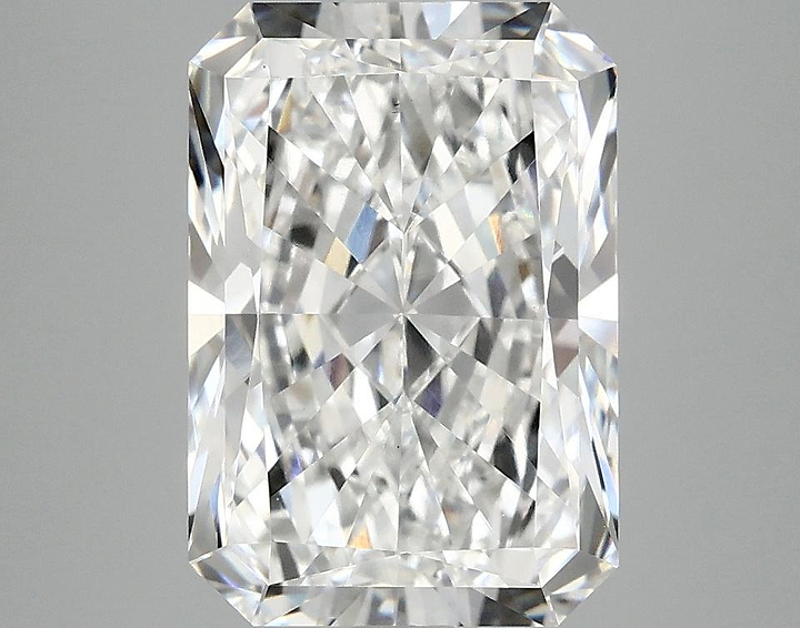 3.95 Carat Radiant Shaped Ideal Cut VS1 IGI Certified Lab Grown Diamond