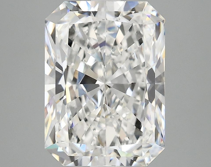 4.09 Carat Radiant Shaped Excellent Cut VVS2 IGI Certified Lab Grown Diamond