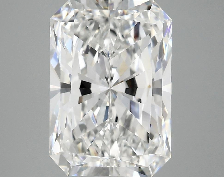4.09 Carat Radiant Shaped Ideal Cut VVS2 IGI Certified Lab Grown Diamond