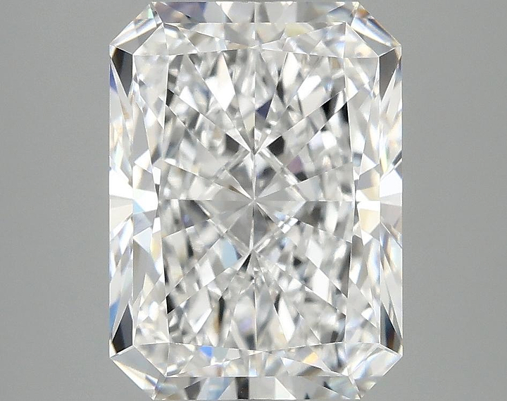 4.05 Carat Radiant Shaped Excellent Cut VVS2 IGI Certified Lab Grown Diamond