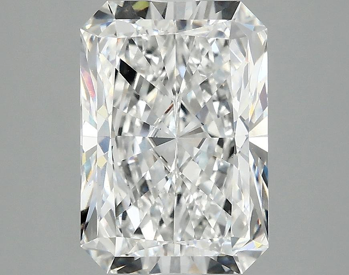 2.87 Carat Radiant Shaped Ideal Cut VS2 IGI Certified Lab Grown Diamond