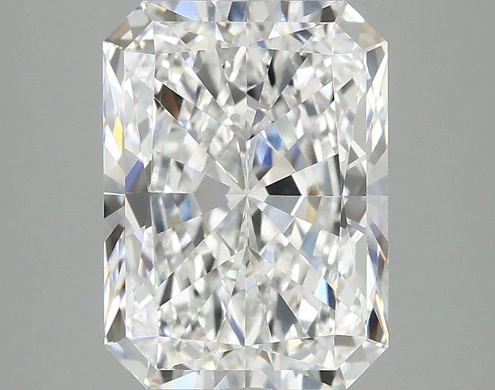 3.71 Carat Radiant Shaped Excellent Cut VVS2 IGI Certified Lab Grown Diamond
