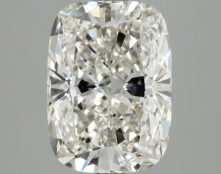 3.1 Carat Cushion Shaped Excellent Cut VVS2 IGI Certified Lab Grown Diamond