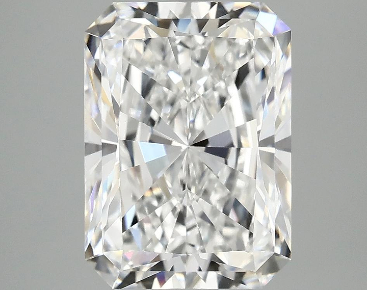 4.1 Carat Radiant Shaped Excellent Cut VVS2 IGI Certified Lab Grown Diamond