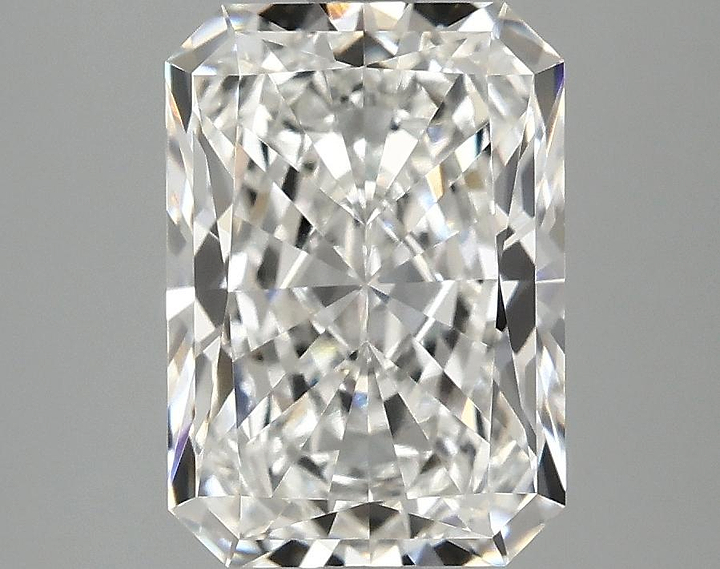 3.1 Carat Radiant Shaped Ideal Cut VVS2 IGI Certified Lab Grown Diamond