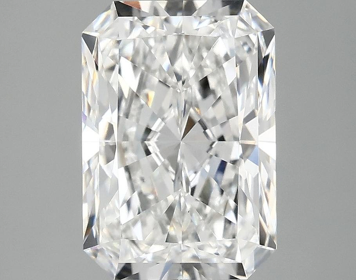 3.34 Carat Radiant Shaped Ideal Cut VS1 IGI Certified Lab Grown Diamond