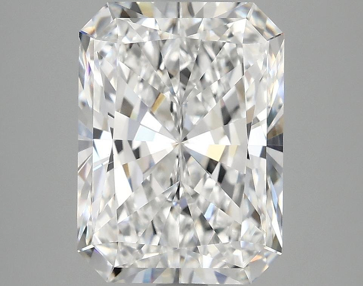 4.12 Carat Radiant Shaped Excellent Cut VS1 IGI Certified Lab Grown Diamond