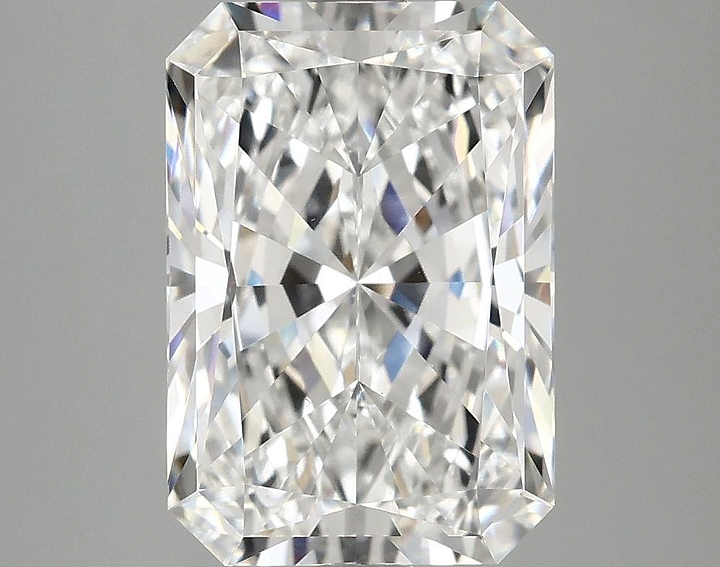 3.95 Carat Radiant Shaped Ideal Cut VS1 IGI Certified Lab Grown Diamond