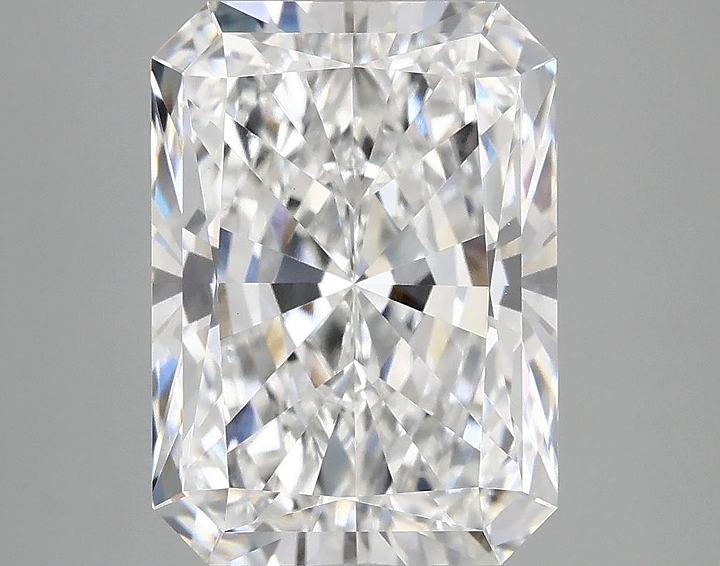 4.94 Carat Radiant Shaped Excellent Cut VVS2 IGI Certified Lab Grown Diamond