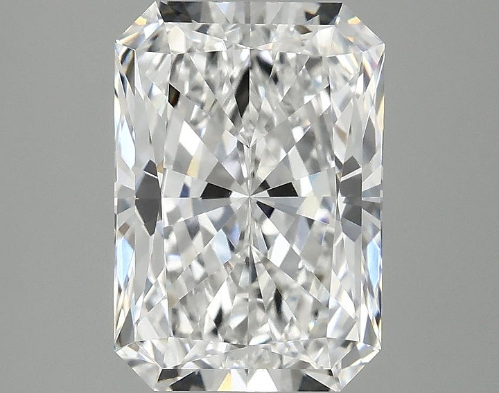 3.05 Carat Radiant Shaped Ideal Cut VS1 IGI Certified Lab Grown Diamond
