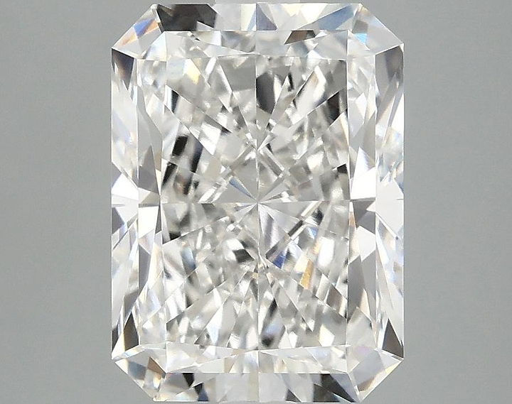 3.53 Carat Radiant Shaped Excellent Cut VVS2 IGI Certified Lab Grown Diamond