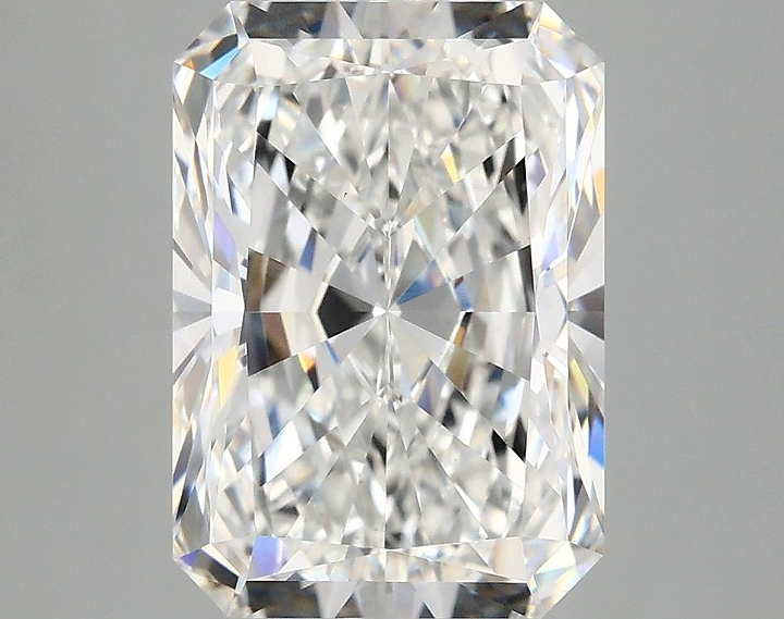 4.01 Carat Radiant Shaped Ideal Cut VS1 IGI Certified Lab Grown Diamond