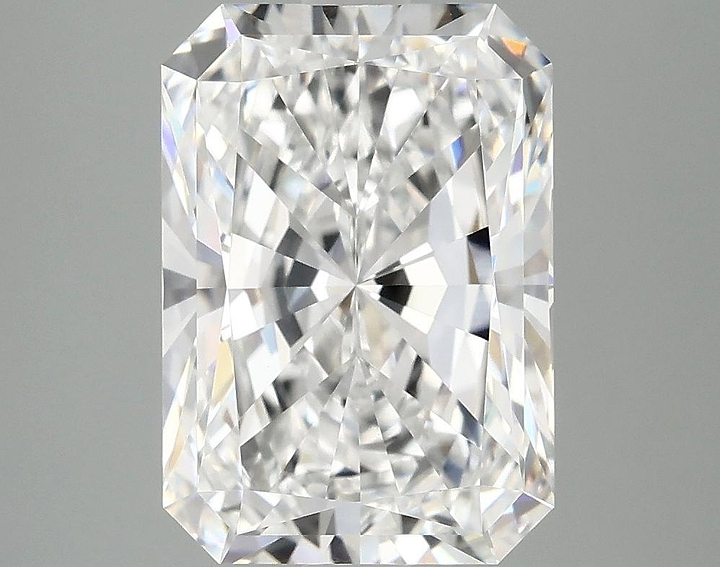 4.07 Carat Radiant Shaped Ideal Cut VVS2 IGI Certified Lab Grown Diamond