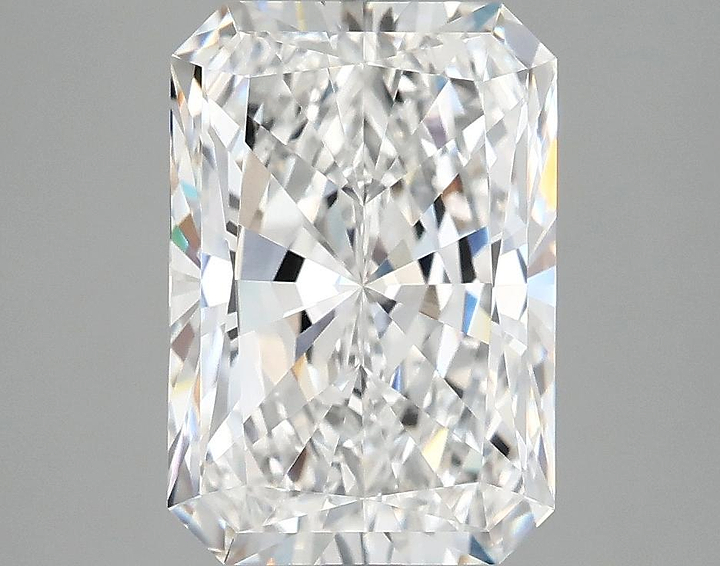 3.74 Carat Radiant Shaped Ideal Cut VVS2 IGI Certified Lab Grown Diamond