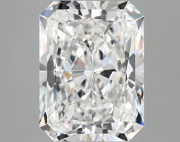 3.96 Carat Radiant Shaped Excellent Cut VVS2 IGI Certified Lab Grown Diamond