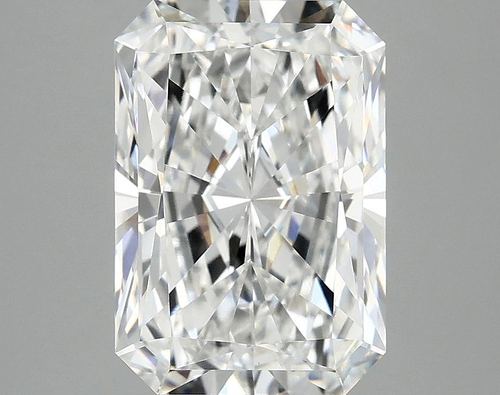 3.76 Carat Radiant Shaped Ideal Cut VVS2 IGI Certified Lab Grown Diamond