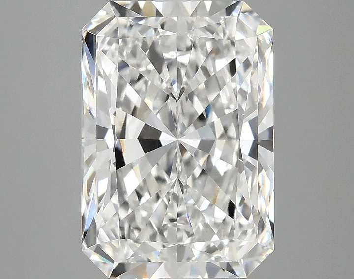 4.07 Carat Radiant Shaped Ideal Cut VS1 IGI Certified Lab Grown Diamond