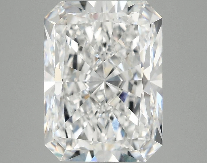 3.9 Carat Radiant Shaped Excellent Cut VVS2 IGI Certified Lab Grown Diamond