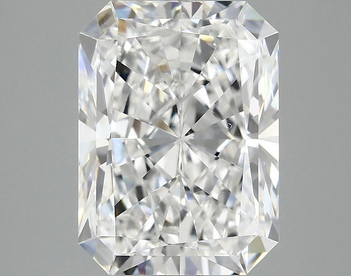 3.01 Carat Radiant Shaped Excellent Cut VS1 IGI Certified Lab Grown Diamond