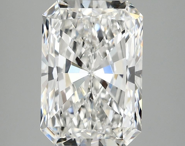 3.88 Carat Radiant Shaped Ideal Cut VVS2 IGI Certified Lab Grown Diamond