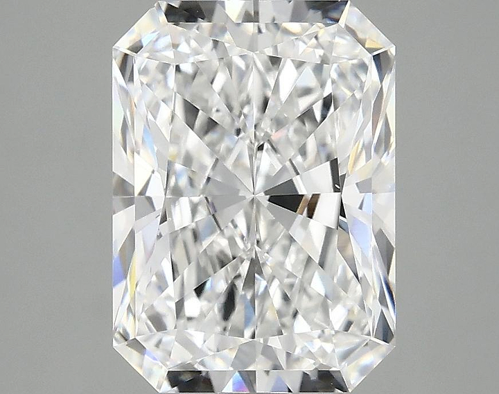 2.91 Carat Radiant Shaped Excellent Cut VS2 IGI Certified Lab Grown Diamond