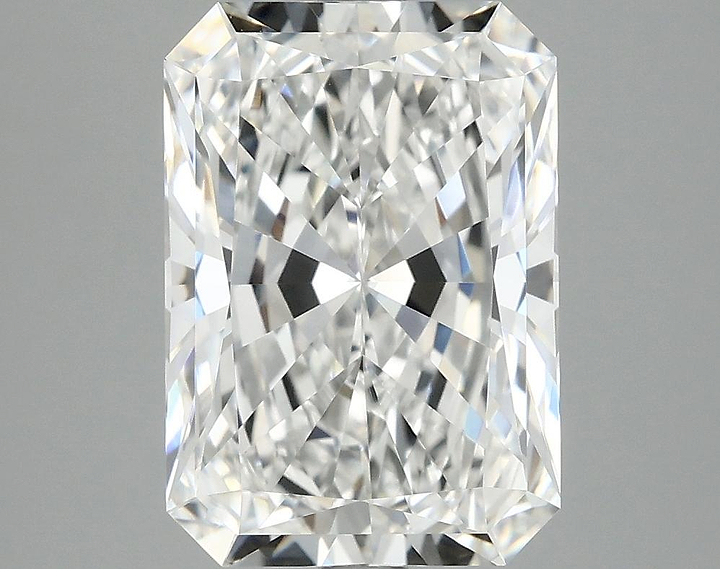 4.08 Carat Radiant Shaped Ideal Cut VVS2 IGI Certified Lab Grown Diamond